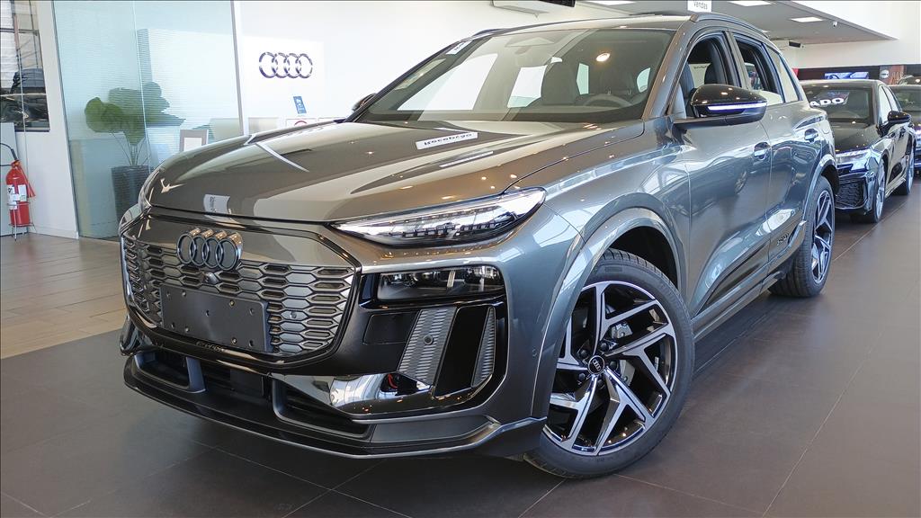 Audi Q6 E-TRON 100 KW ELÉTRICO PERFORMANCE BLACK QUATTRO