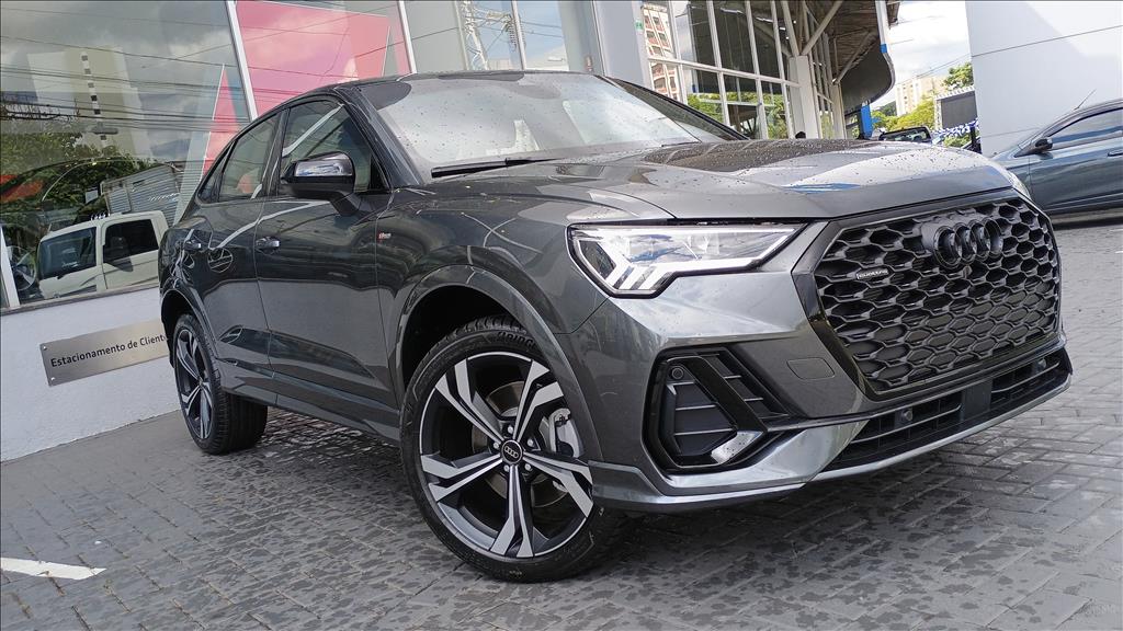 Audi Q3 2.0 40 TFSI GASOLINA SPORTBACK PERFORMANCE BLACK PLUS QUATTRO TIPTRONIC