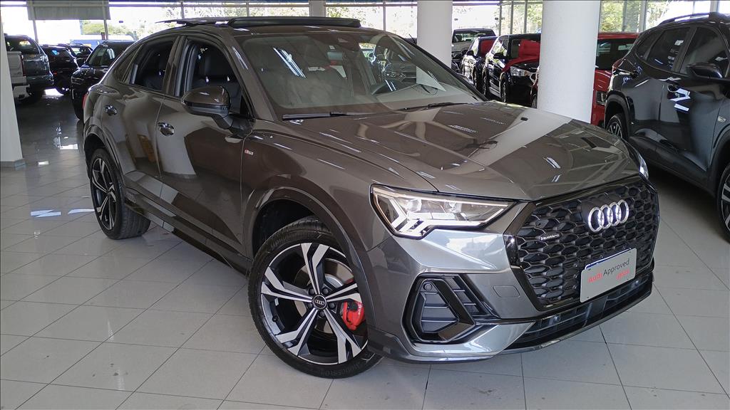 Audi Q3 2.0 40 TFSI GASOLINA SPORTBACK PERFORMANCE BLACK QUATTRO TIPTRONIC