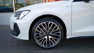 e9013fd5-56de-4966-a6b4-5d876519e9d620251106103747