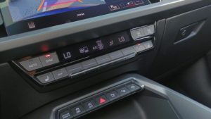 efb98c22-0d35-4999-94e1-c45bbcdbc10020250930092308