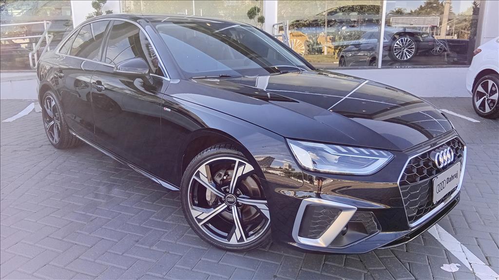 Audi A4 2.0 TFSI MHEV S LINE S TRONIC